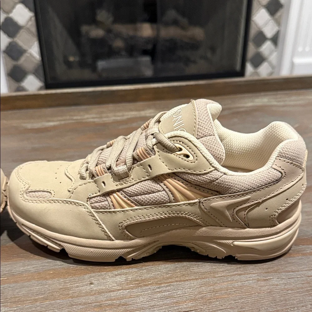 Vionic Walker‎ Classic Orthotic Walking Shoes Stone Taupe Size 5 NWOB Comfort